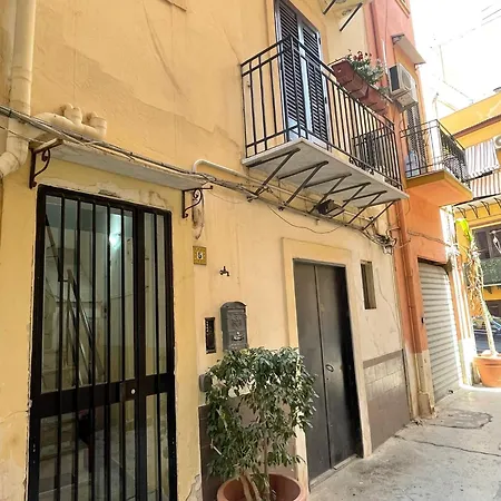 Punto Politeama Lägenhet *