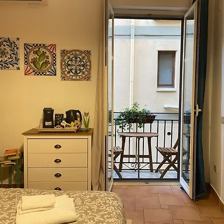 Punto Politeama Lägenhet *